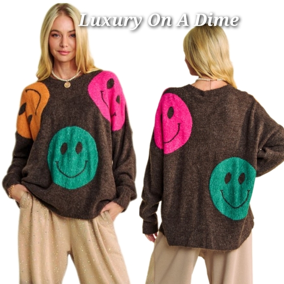 DAVI & DANI Knit Smiley Face Contrast Long Sleeve Oversized Pullover Sweater Top - Picture 1 of 16